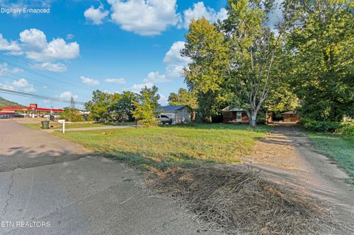 104 King St, Pigeon Forge, TN, 37862 | Card Image