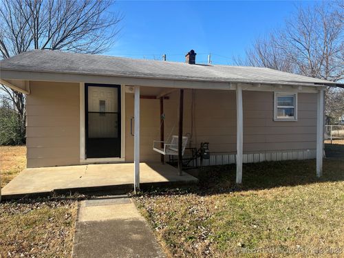 710 S Randal St, Quinton, OK, 74561 | Card Image