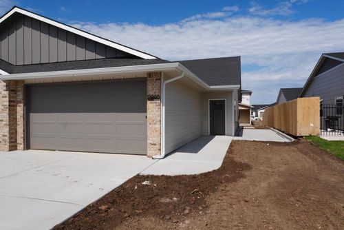 17006 W Lawson St, Goddard, KS, 67052-2209 | Card Image