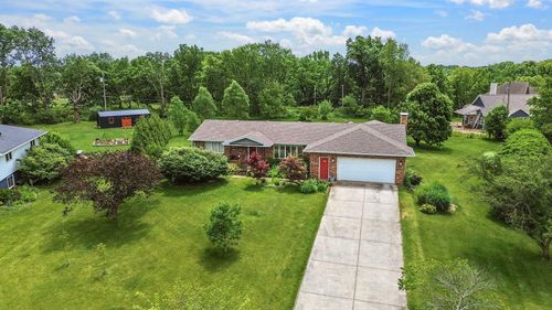 150 Curtis Dr, Valparaiso, IN, 46383 | Card Image