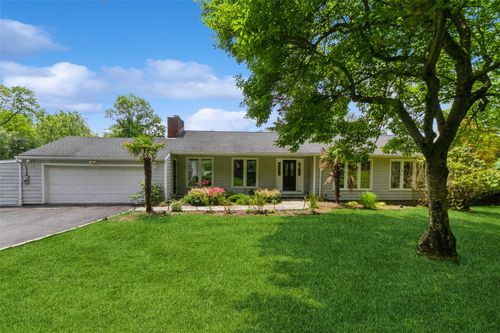 140 Old Farm Rd S, Pleasantville, NY, 10570-1523 | Card Image