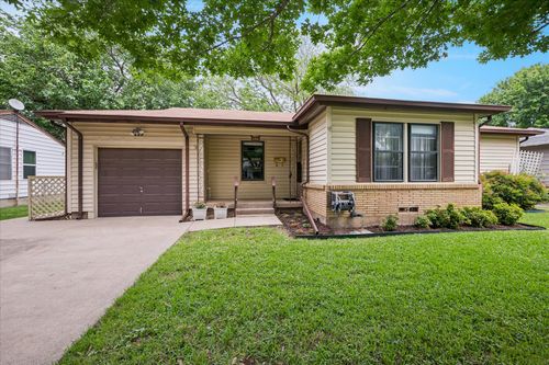 654 Milton St, Lewisville, TX, 75057-4609 | Card Image