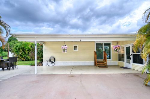 7 Sonderhen Drive, NAPLES, FL, 34114 | Card Image