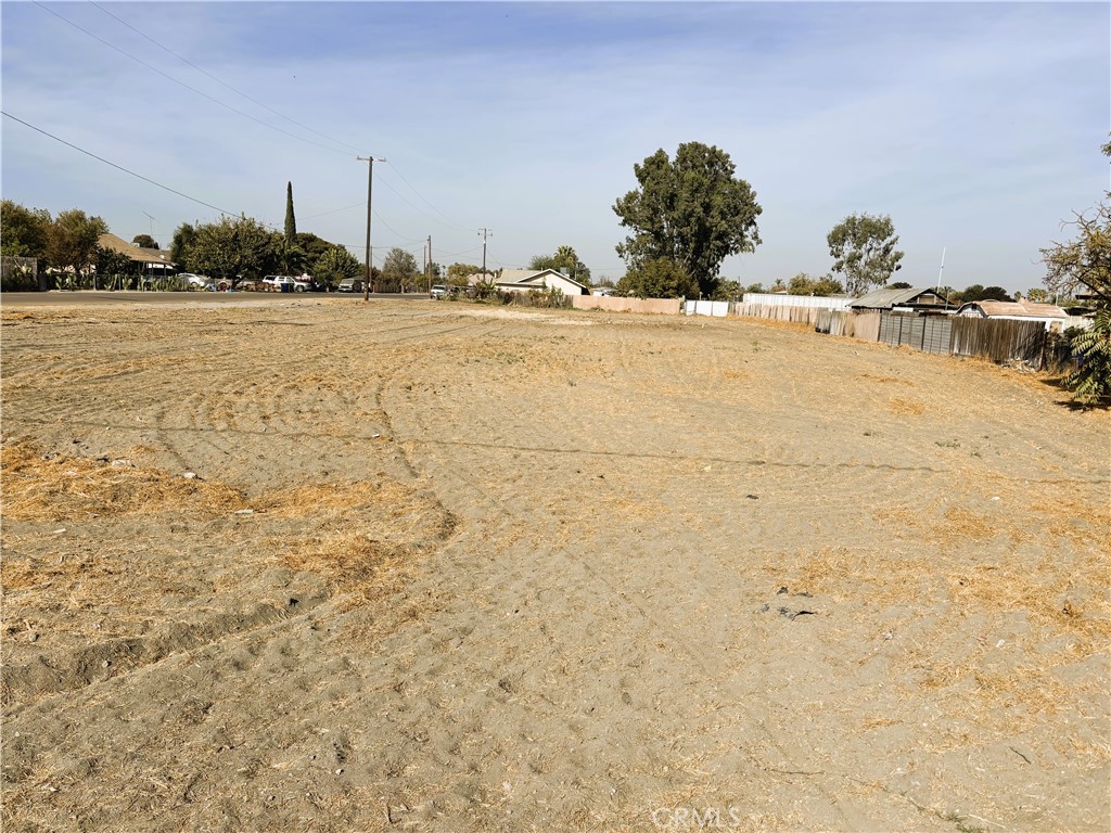Land in Corcoran 3
