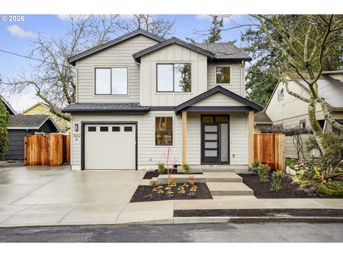 a-7602 Se Carlton St, Portland, OR, 97206-6438 | Card Image