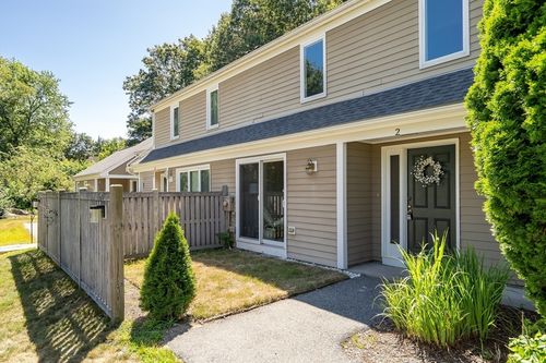 2-2 Drummer Boy Way, Lexington, MA, 02420-1220 | Card Image