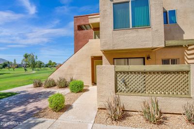 2715 - 3600 N Hayden Road, Condo with 1 bedrooms, 1 bathrooms and null parking in Scottsdale AZ | Image 3