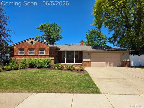 264 Phillips Ave, Clawson, MI, 48017-1545 | Card Image