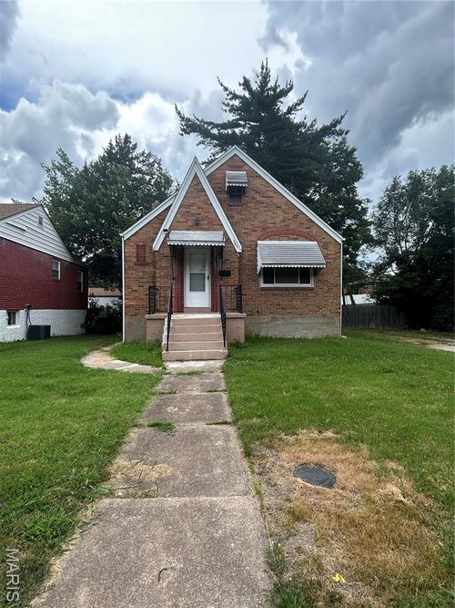 385 Kingston Dr, Saint Louis, MO, 63125-3320 | Card Image