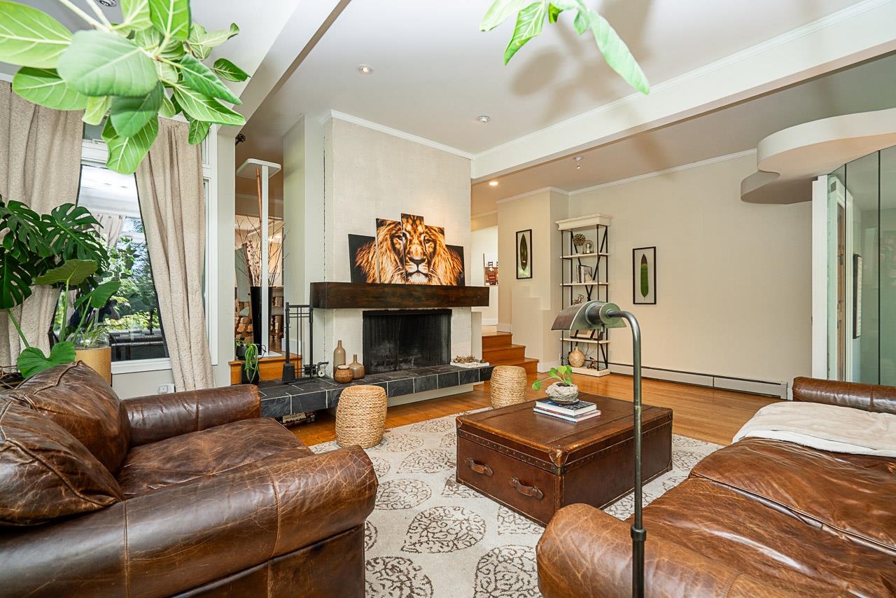Residential in West Vancouver 4