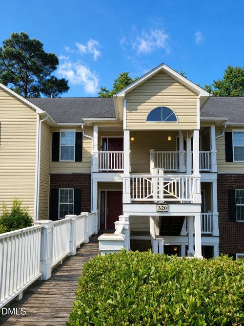 7-320 Bubble Creek Ct, Fayetteville, NC, 28311-1372 | Card Image