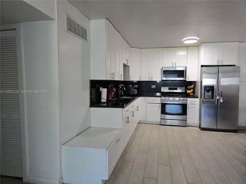 apt-10b-465 S Royal Poinciana Blvd, Miami Springs, FL, 33166-7270 | Card Image