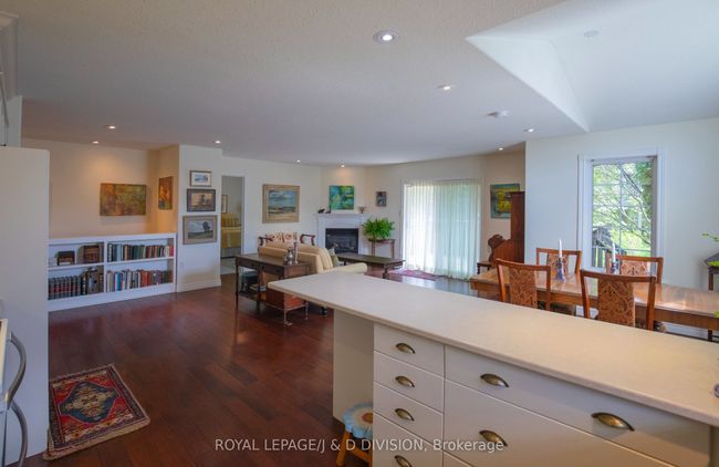 310 - 1742 Ravenwood Dr, Condo with 3 bedrooms, 3 bathrooms and 2 parking in Peterborough ON | Image 9