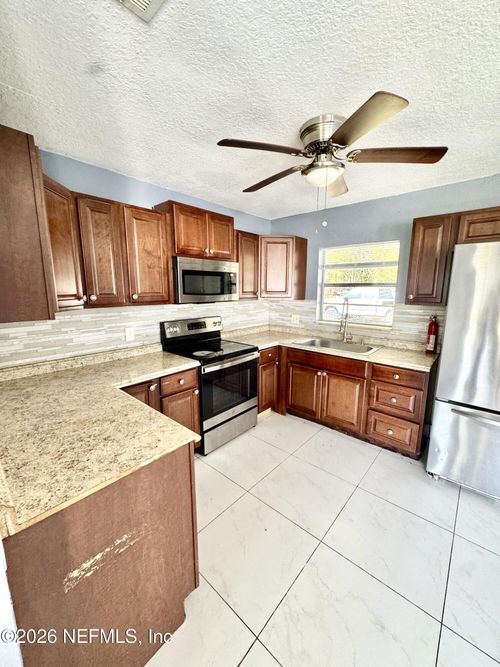 5415 Lori Dr S, Jacksonville, FL, 32207-7070 | Card Image