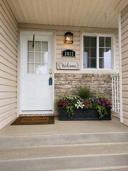 3413 50a Ave, Camrose, AB, T4V | Card Image