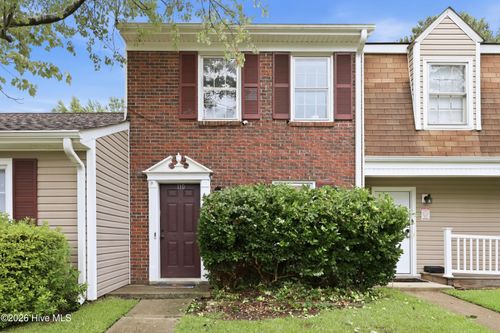 110 Palace Cir, Jacksonville, NC, 28546-7239 | Card Image