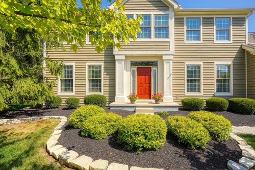 5710 Lynx Ln, Dublin, OH, 43017-8579 | Card Image