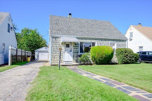 1258 Waverly Street, Hempstead, NY, 11557 | Card Image