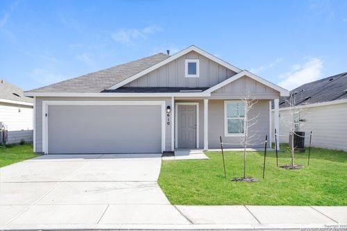610 Lew Pass, San Antonio, TX, 78221-3268 | Card Image