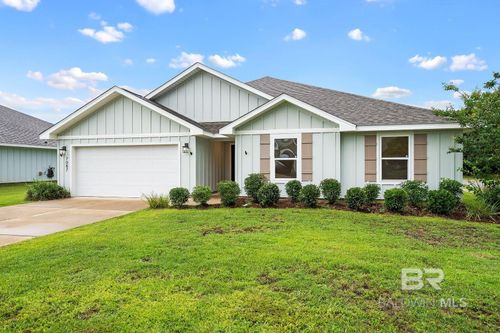 7087 Abigail St, Gulf Shores, AL, 36542-5863 | Card Image