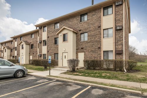 2-2 Echo Ct, Vernon Hills, IL, 60061-3010 | Card Image