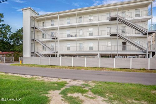 apt-304-183 Mcdonnell Ave, Biloxi, MS, 39531-5387 | Card Image