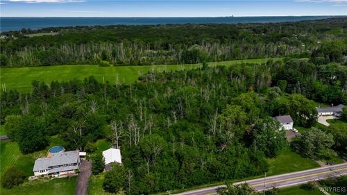 986 Sturgeon Point Rd, Derby, NY, 14047-9776 | Card Image