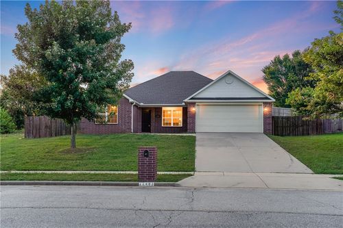 11483 Giles Rd, Farmington, AR, 72730-8760 | Card Image