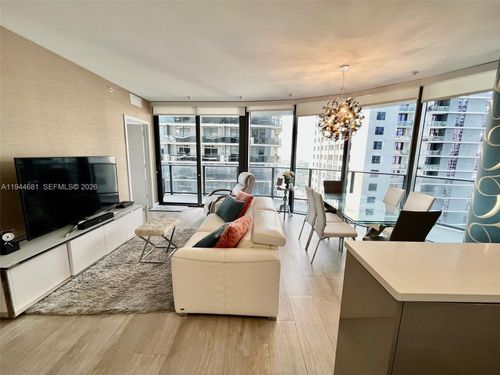 apt-3008-45 Sw 9th St, Miami, FL, 33130-3981 | Card Image