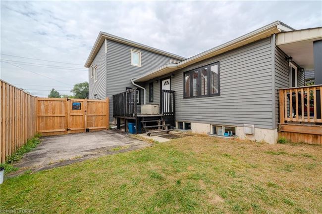 131 Morrell St, House other with 3 bedrooms, 2 bathrooms and 4 parking in Brantford ON | Image 29