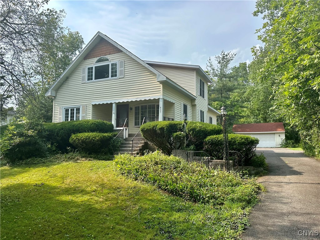 Clark Mills Rd, Whitesboro, NY 13492