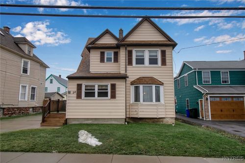 24 Lake Ave, Hamburg, NY, 14219 | Card Image
