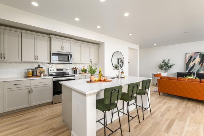 1330 W Regency Ridge Dr, House other with 3 bedrooms, 3 bathrooms and 2 parking in Meridian ID | Image 5