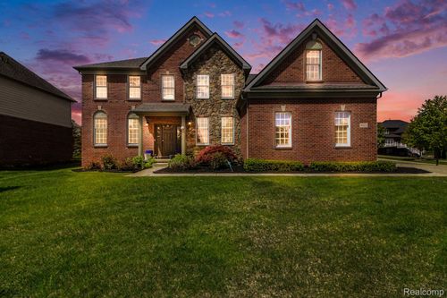 50371 Langley Dr, Novi, MI, 48374-2563 | Card Image