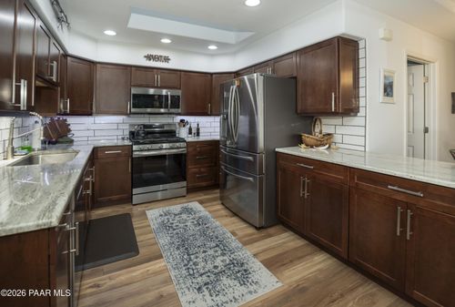 11516 E Wingfoot Ct, Dewey-Humboldt, AZ, 86327-5832 | Card Image