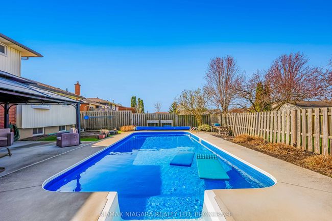 7639 Jubilee Dr, House other with 3 bedrooms, 3 bathrooms and 2 parking in Niagara Falls ON | Image 25