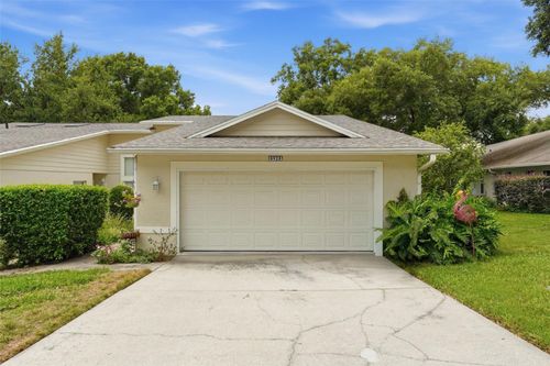 8928 Village Green Blvd, CLERMONT, FL, 34711-8540 | Card Image