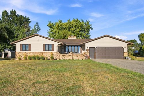 6205 Oakport St N, Moorhead, MN, 56560-6546 | Card Image