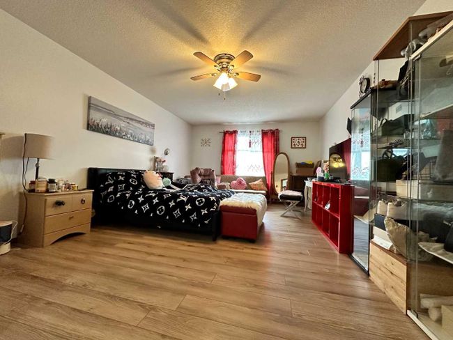 1108 18a Street Crescent, Home with 4 bedrooms, 3 bathrooms and 4 parking in Wainwright AB | Image 11