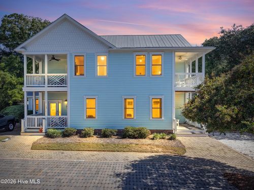 304 Marina View Dr, Southport, NC, 28461-3983 | Card Image