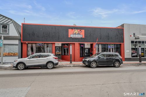 200 Bank St, New London, CT, 06320-6054 | Card Image