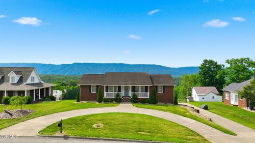 132 Landon Drive, Mount Carmel, TN, 37645 | Card Image