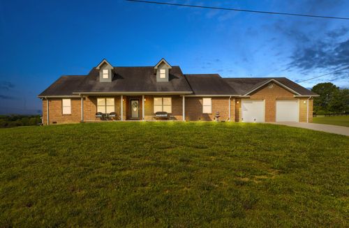 109 Willoughby Heights Dr, Mt Sterling, KY, 40353-9242 | Card Image