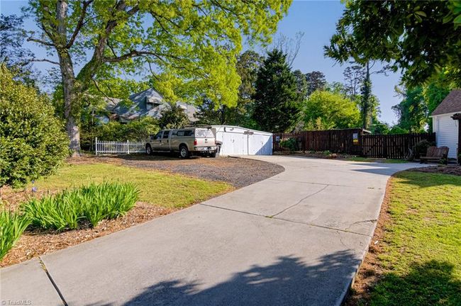 Building can be used as storage or as carport for smaller vehicle. | Image 5
