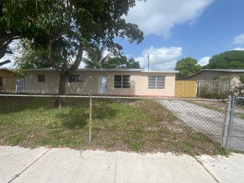 21200 Ne 12th Ct, Miami, FL, 33179-1351 | Card Image