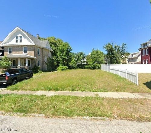 13507 Ashburton Road, Cleveland, OH, 44110 | Card Image