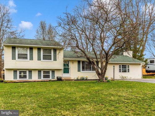 19005 Dowden Cir, POOLESVILLE, MD, 20837-2140 | Card Image