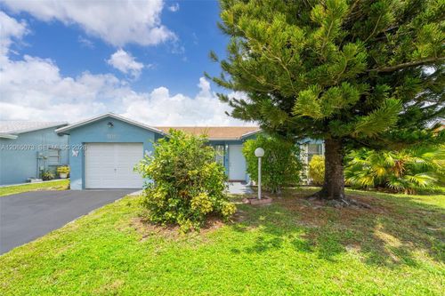 7235 Pine Bluff Dr, Lake Worth, FL, 33467-8883 | Card Image