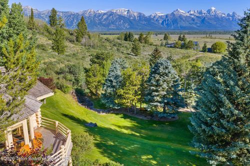 1095 Grand View Rd, Jackson, WY, 83001 | Card Image