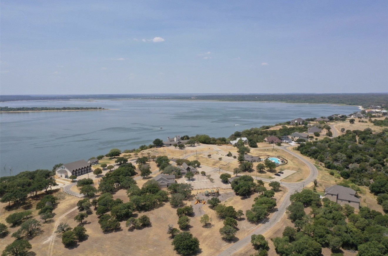 Land in Whitney 2